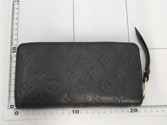 LOUIS VUITTON Monogram Empreinte Zippy Wallet Noir Wallet