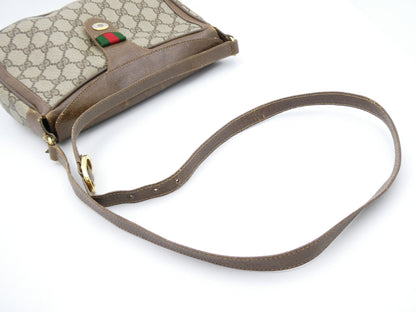 GUCCI Sherry GG Supreme Shoulder Bag