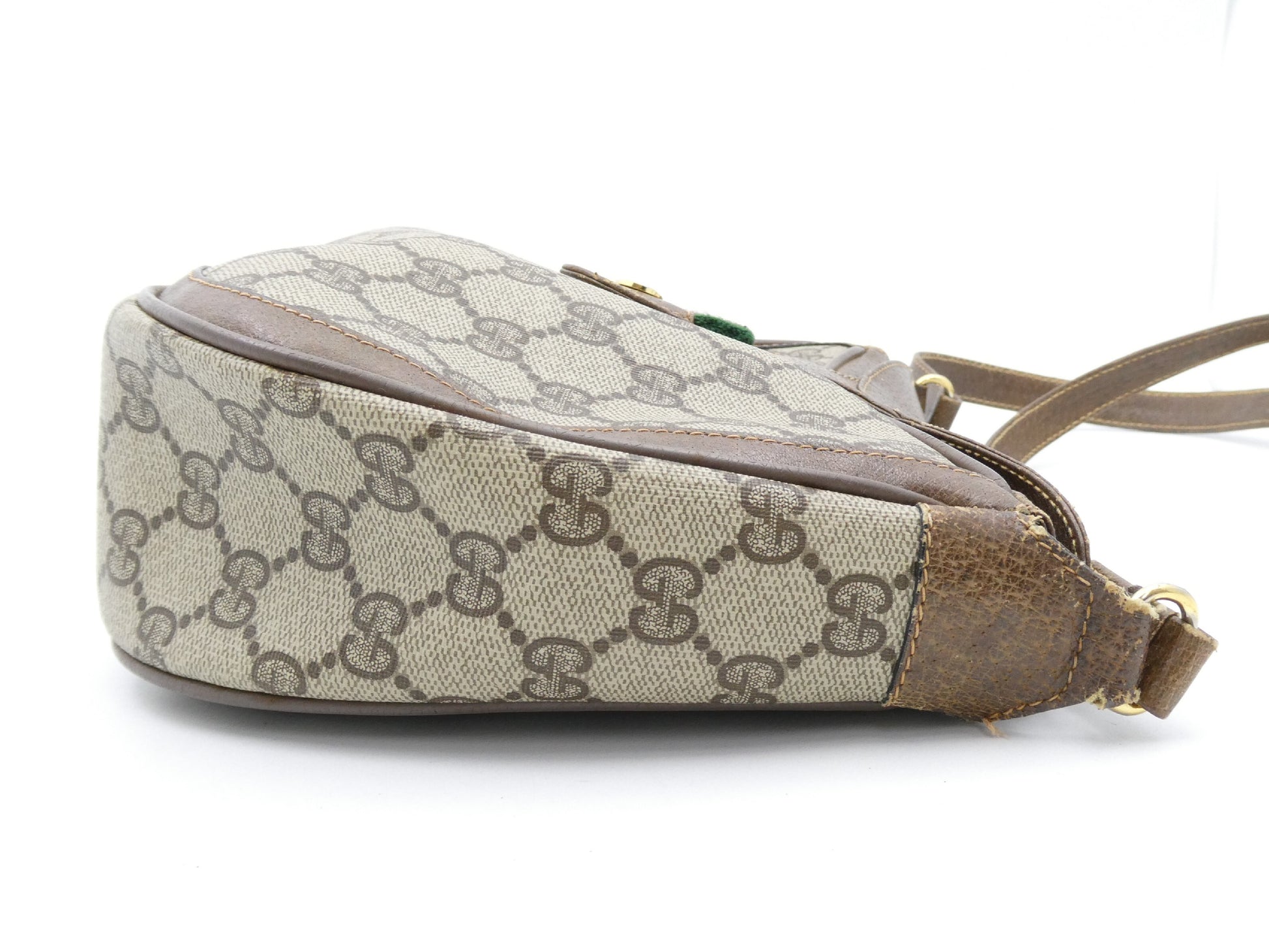 GUCCI Sherry GG Supreme Shoulder Bag