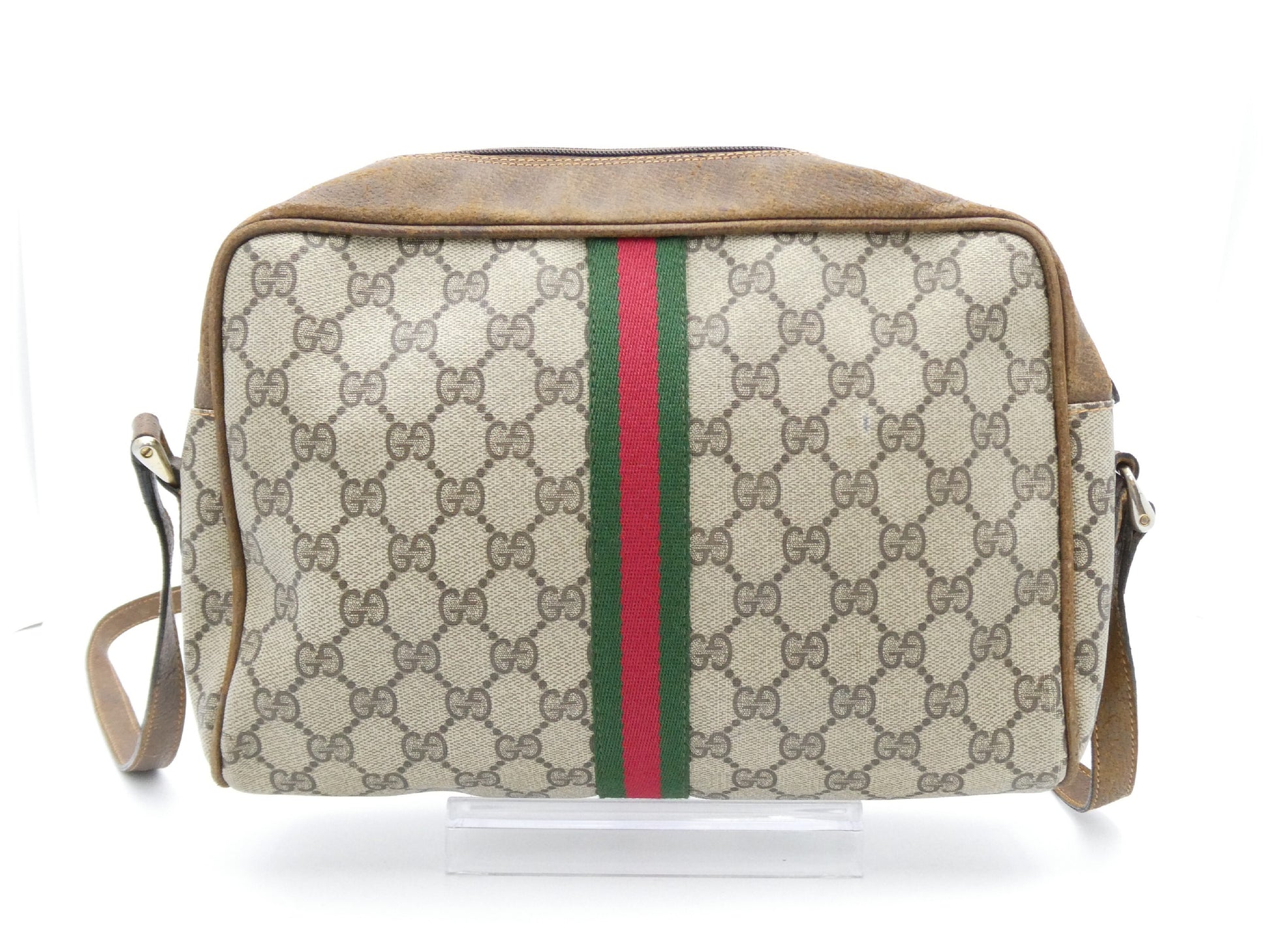 GUCCI Sherry GG Supreme Shoulder Bag
