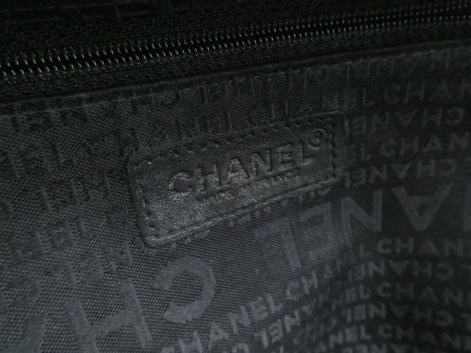 CHANEL Chocolate Bar Coco Mark Leather Handbag