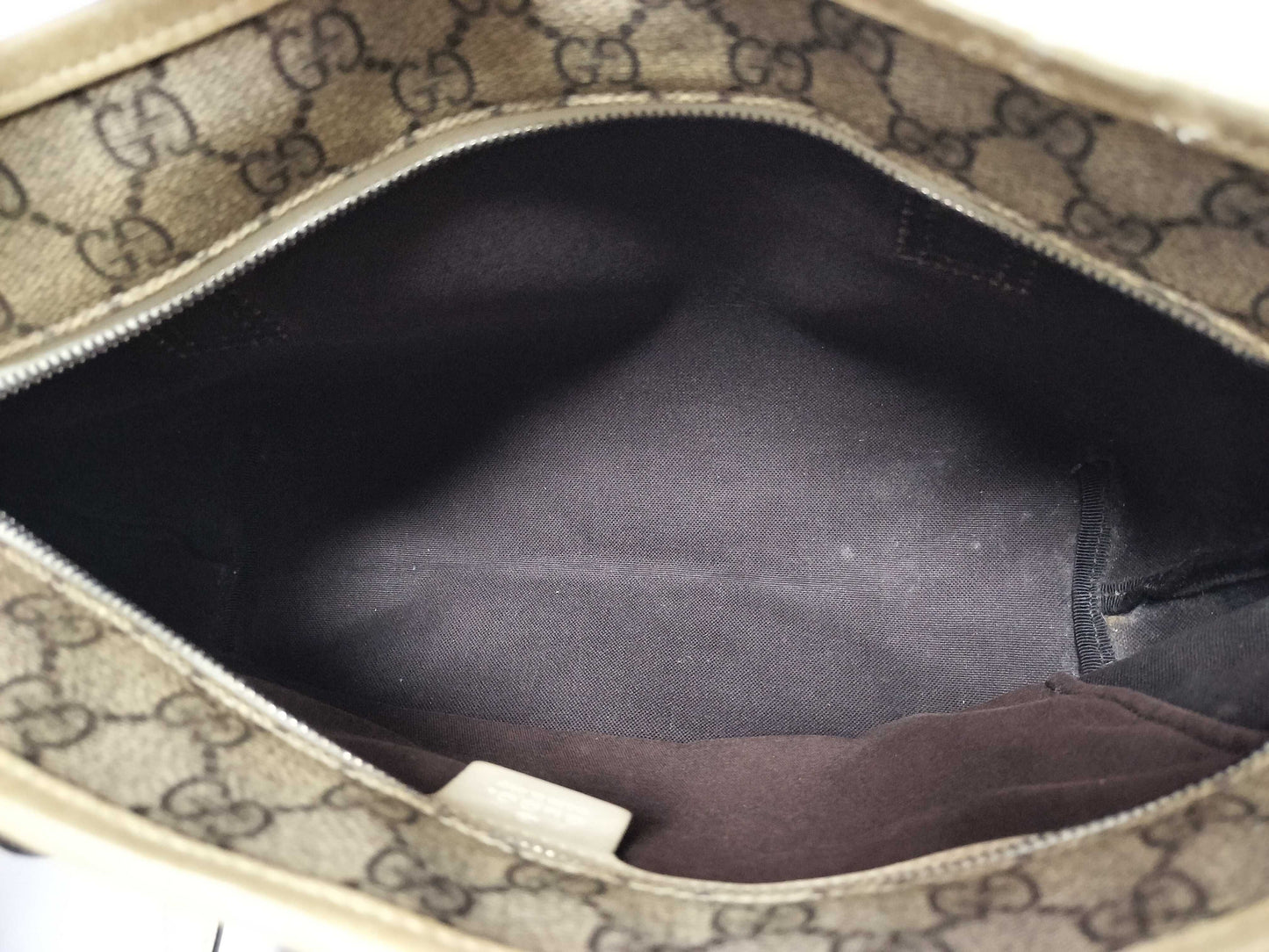 GUCCI GG Supreme Tote Bag