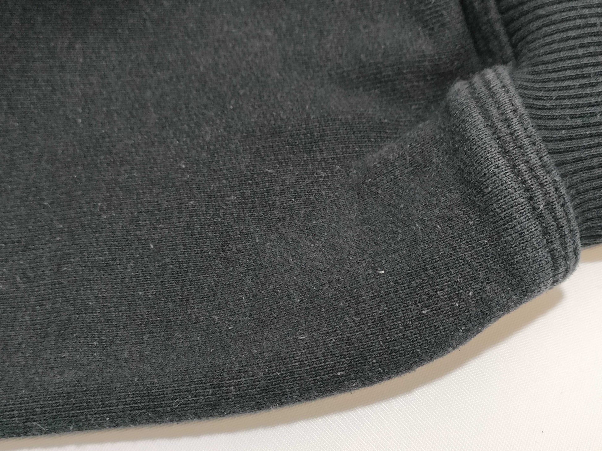 BURBERRY Horse Logo Sweatshirt Top