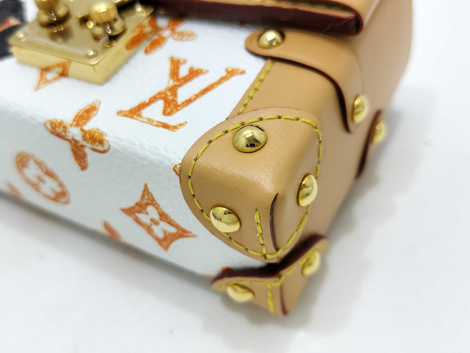 LOUIS VUITTON Monogram Louis Vuitton Trunk Catgram Transformed Pouch