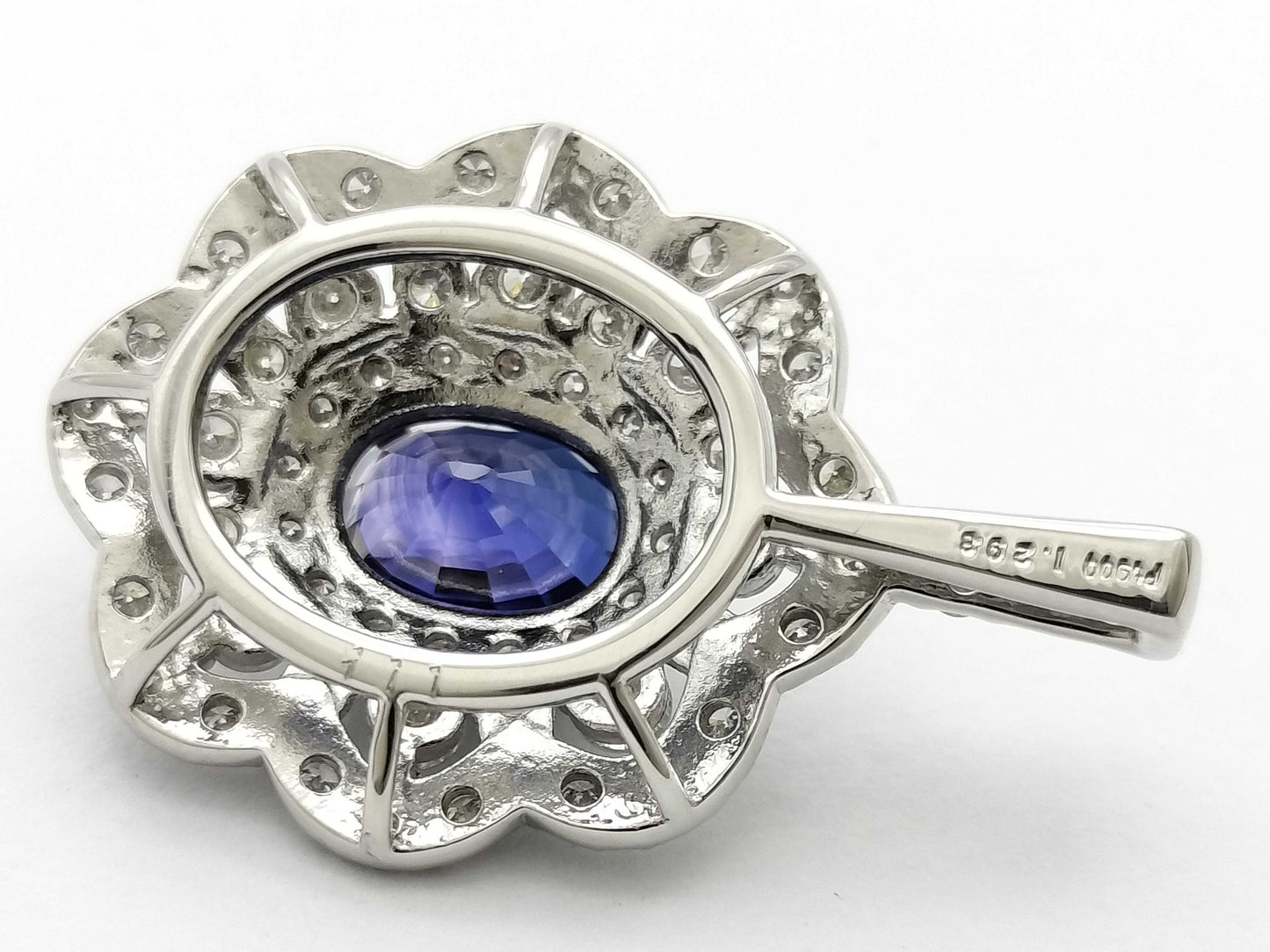 S1.293ct D1.11ct PT900 3.5g Pendant Top 