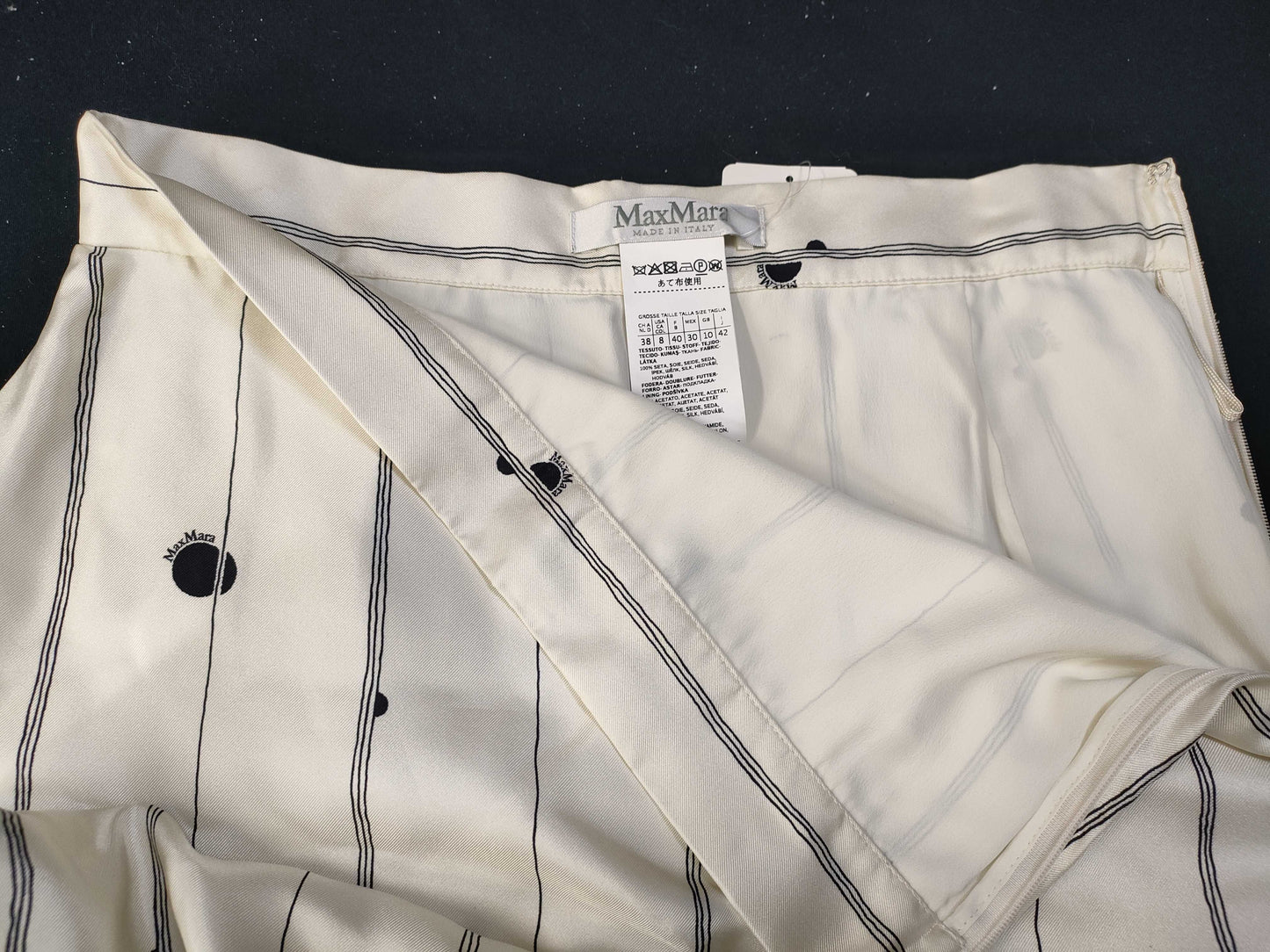 MaxMara MaxMara Skirt with tags 42 Recent 100% Silk Skirt