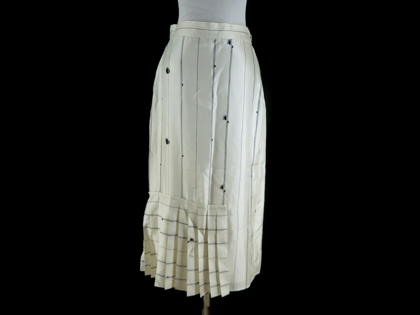 MaxMara MaxMara Skirt with tags 42 Recent 100% Silk Skirt