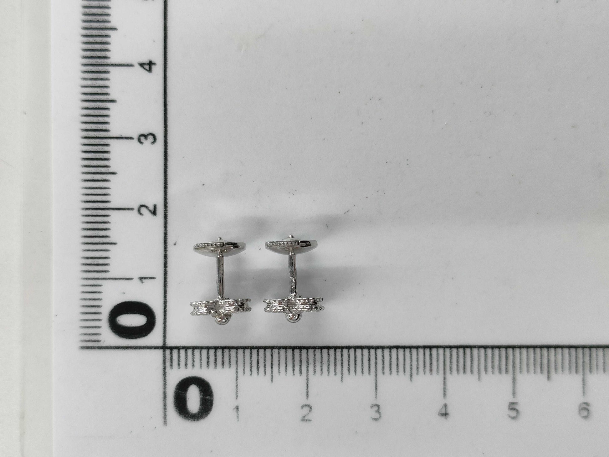 Van Cleef & Arpels Sweet Alhambra Diamond Earrings in 750 White Gold, 3.4g 
