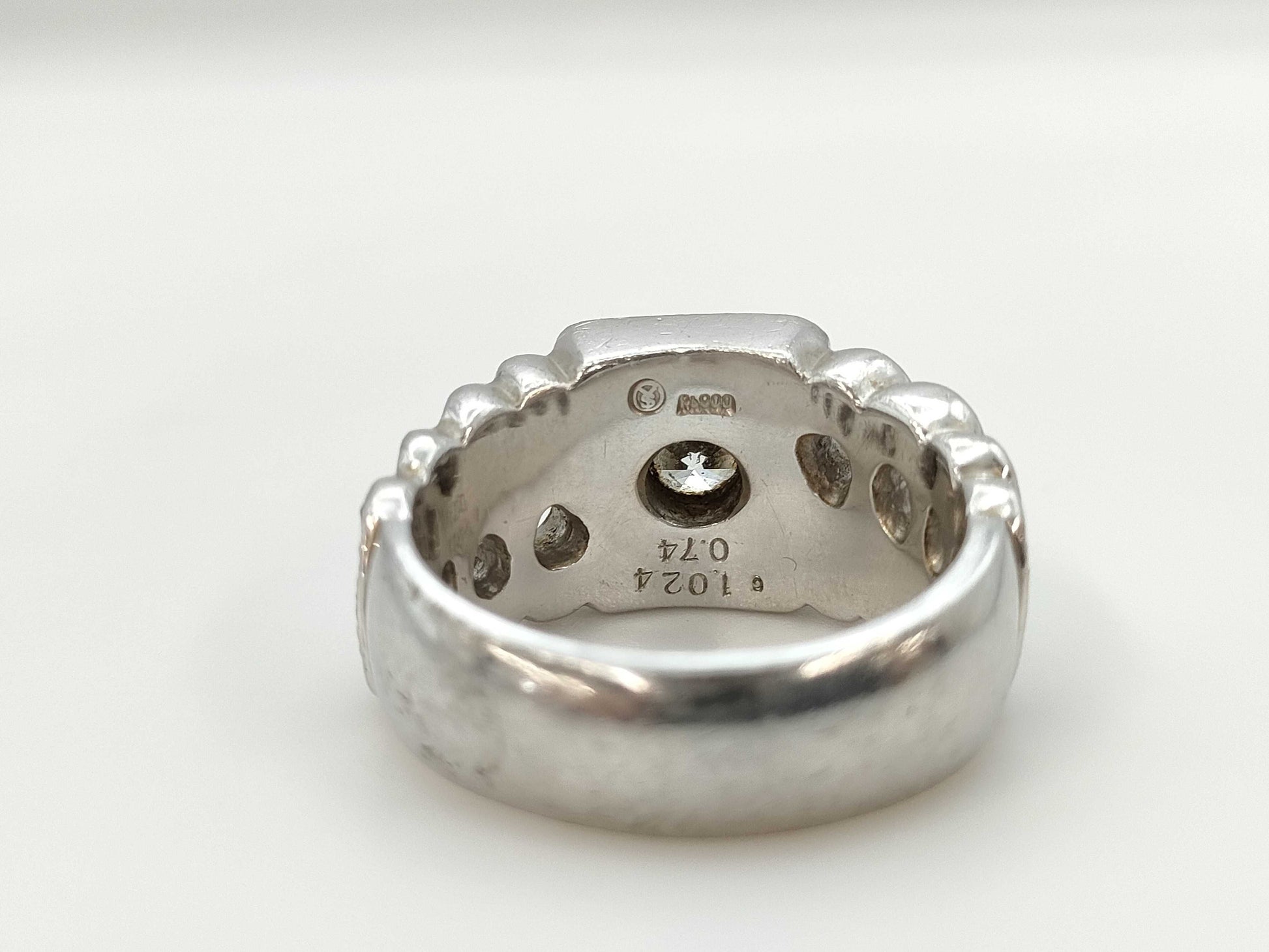 D1.024/0.74ct PT900 37.9g ​​Ring 