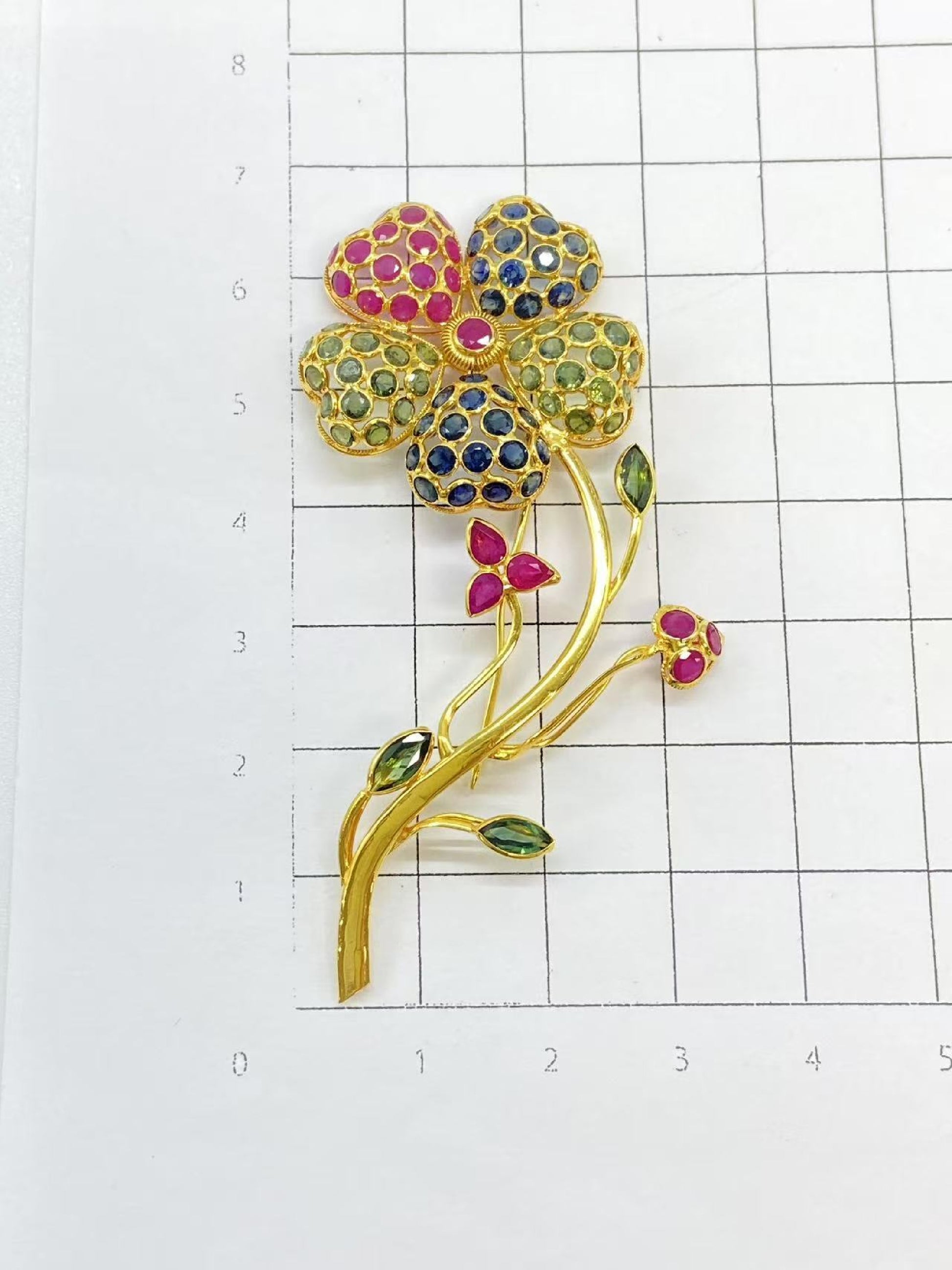 Ruby, Blue Sapphire, Green Sapphire, 18K Gold, 6.1g Brooch 