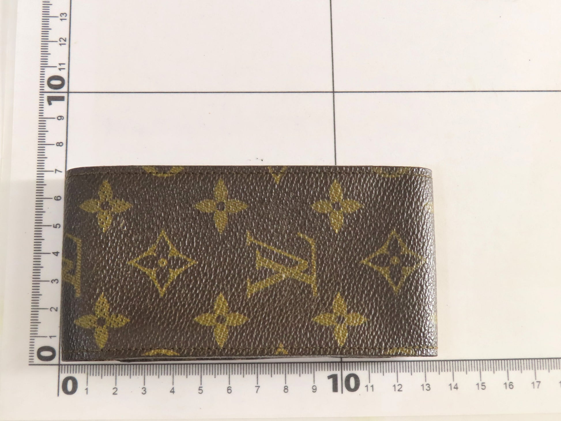 LOUIS VUITTON Monogram LV Monogram Etui Cigarette M63024 MI8907 Other Accessories