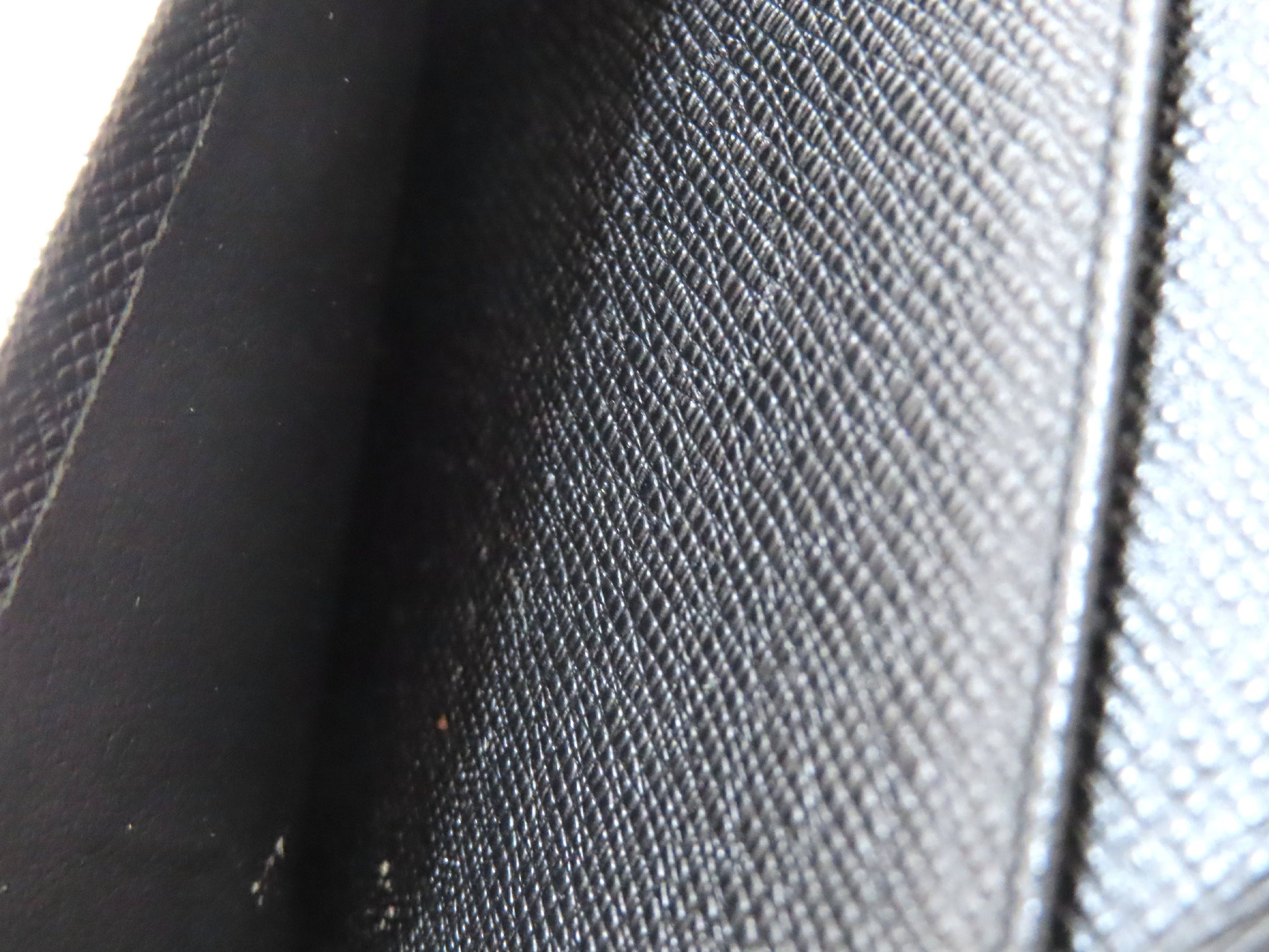 LOUIS VUITTON Epi LV Epi Porte Carte Credit Wallet M63212 Serial Number Unknown