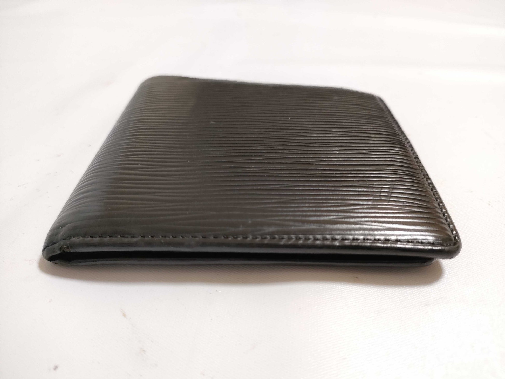 LOUIS VUITTON RFID Unverified Epi Leather LV Epi Wallet Porte-Bie Carte Credit Monet M63542 VI0050