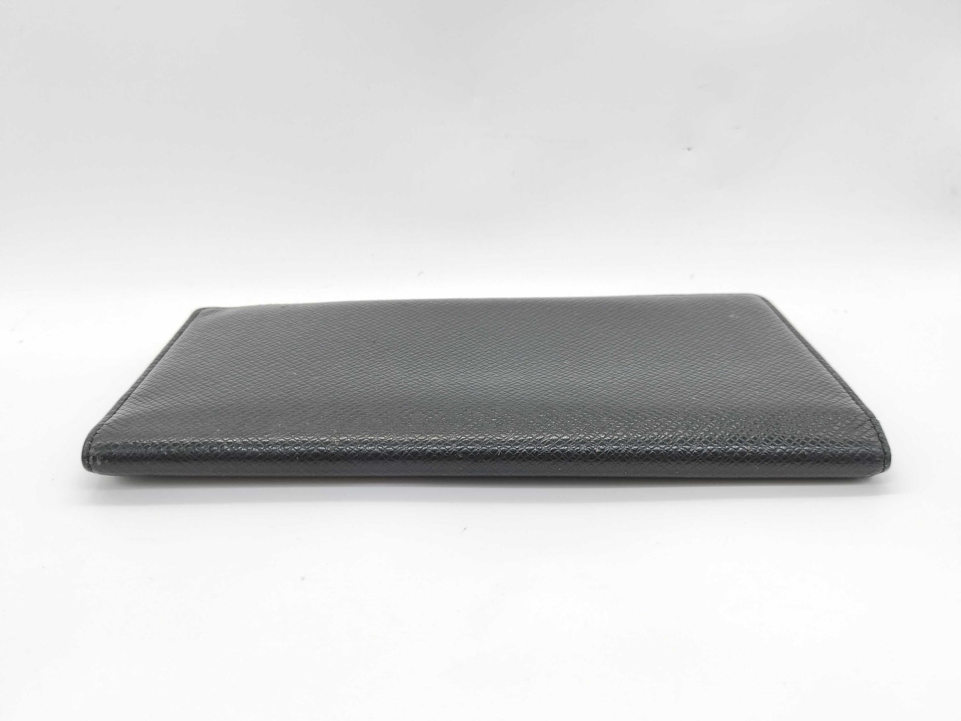LOUIS VUITTON Taiga LV Taiga Long Wallet Model Number Unknown MI0091 Billfold