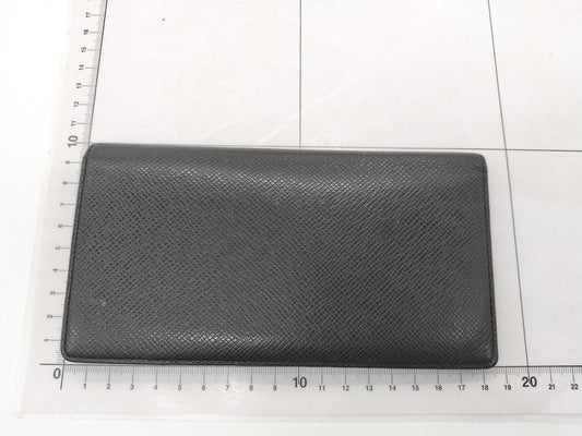 LOUIS VUITTON Taiga LV Taiga Long Wallet Model Number Unknown MI0091 Billfold