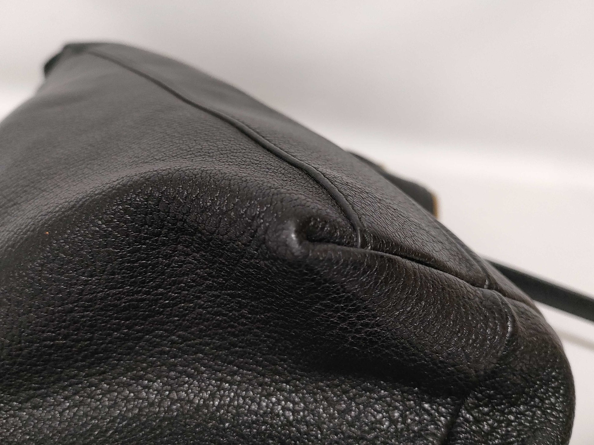 Salvatore Ferragamo Gancini Leather 2-Way Tote Bag AB-21F 651 Black