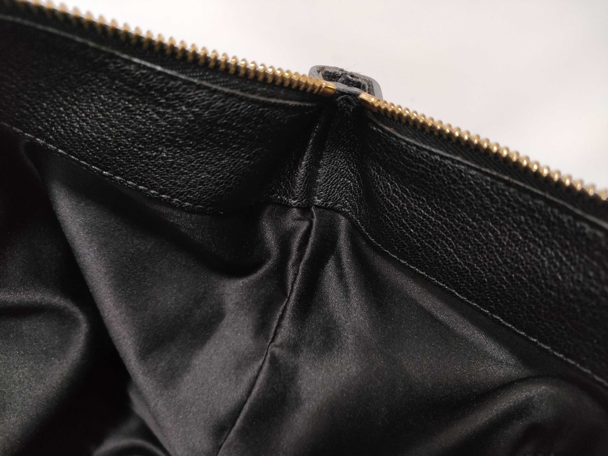 Salvatore Ferragamo Gancini Leather 2-Way Tote Bag AB-21F 651 Black