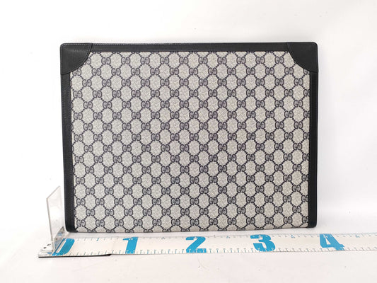GUCCI GG Supreme Clutch Bag Navy
