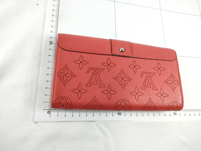 LOUIS VUITTON M58161 Mahina LV Monogram Mahina Portefeuille Iris M58161 TN0153 Wallet