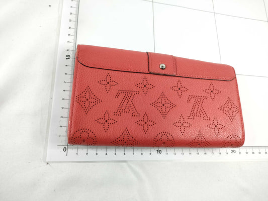 LOUIS VUITTON M58161 Mahina LV Monogram Mahina Portefeuille Iris M58161 TN0153 Wallet