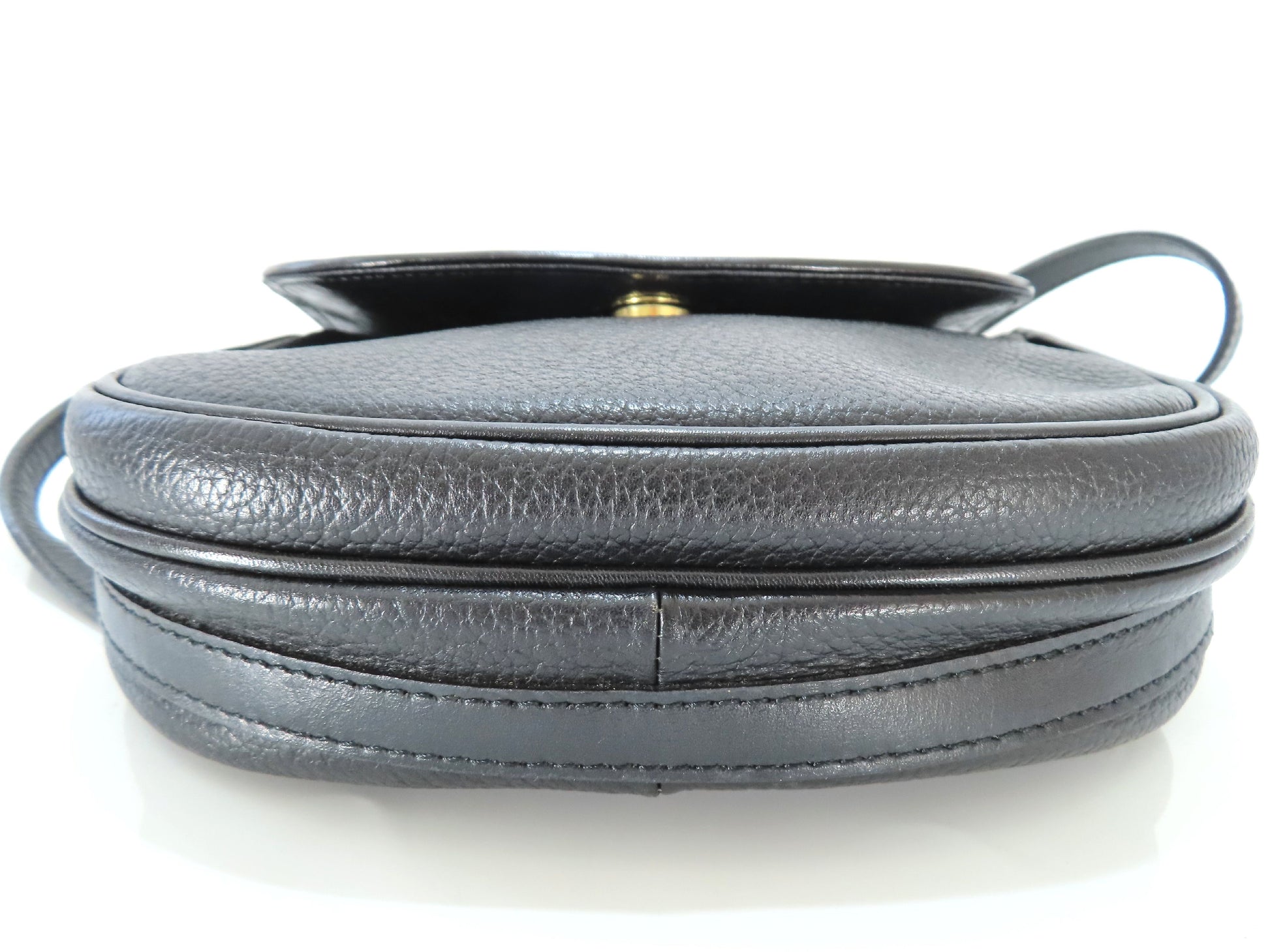 Burberrys Leather Shoulder Bag Black Shoulder Bag
