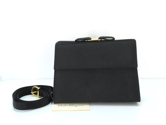 Salvatore Ferragamo Vara Ribbon Nylon Canvas Shoulder Bag AQ215231 Black Shoulder Bag