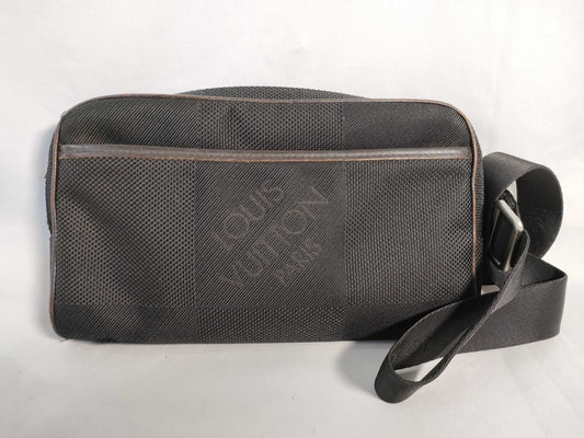 LOUIS VUITTON Damier Geant LV Damier Geant Acrobat N41128 AR0069 Shoulder Bag