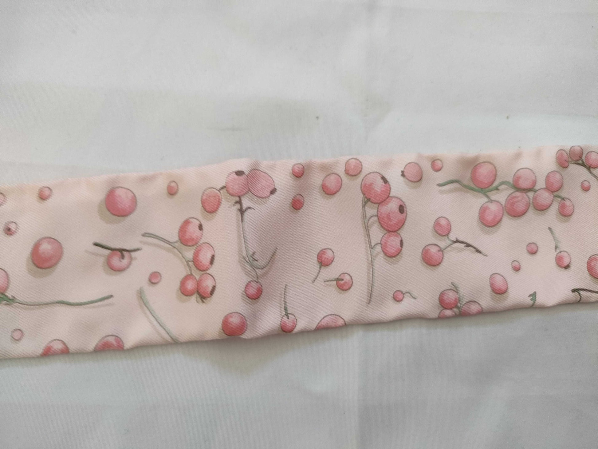 HERMES Twilly Hermes Twilly Fruit Motif Silk Scarf Pink Other Accessories