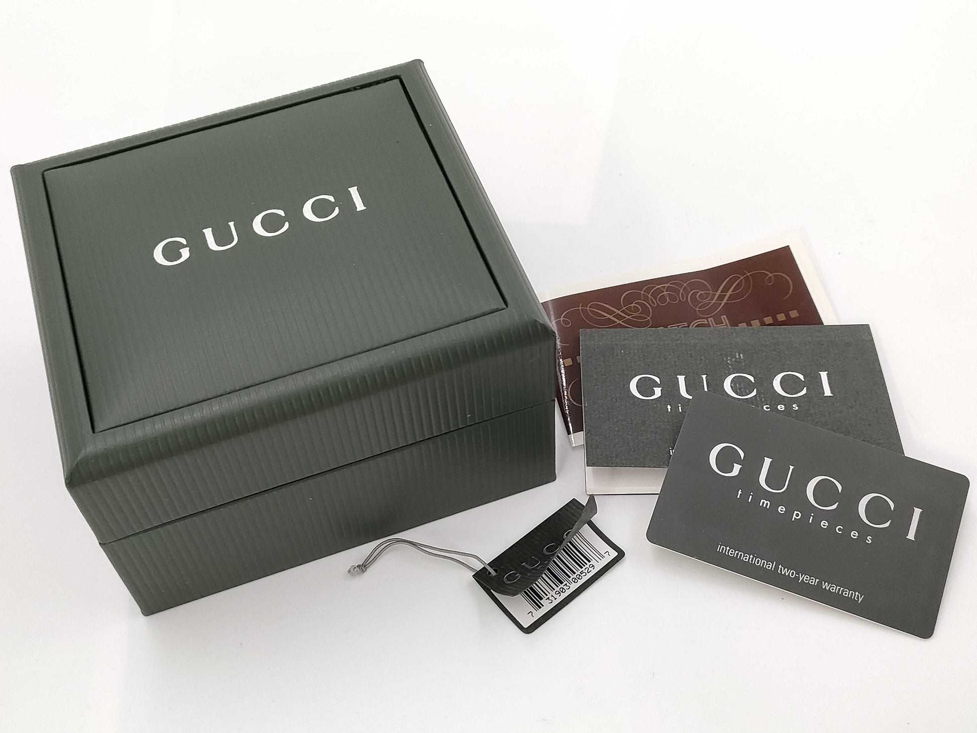 GUCCI Bangle Watch 1900L 0106390 Quartz Silver Dial Non-Working/No Operational Guarantee Women's Watch