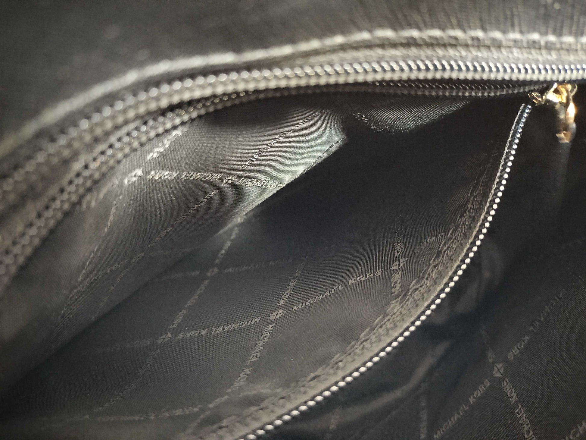 Michael Kors PVC 2-Way Handbag 35T9GTVT0L Black Handbag