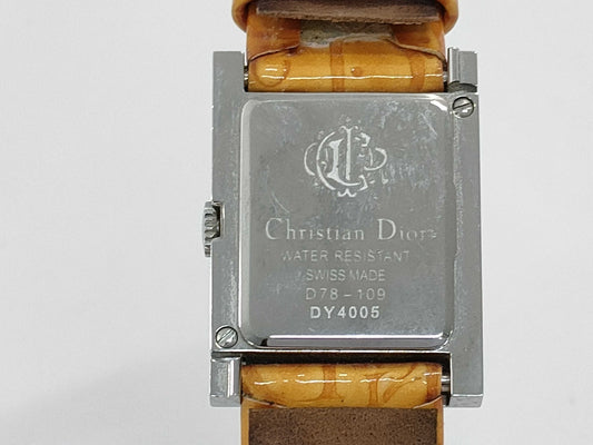 D78-109 DY4005 Quartz White Shell Dial Women's Watch 