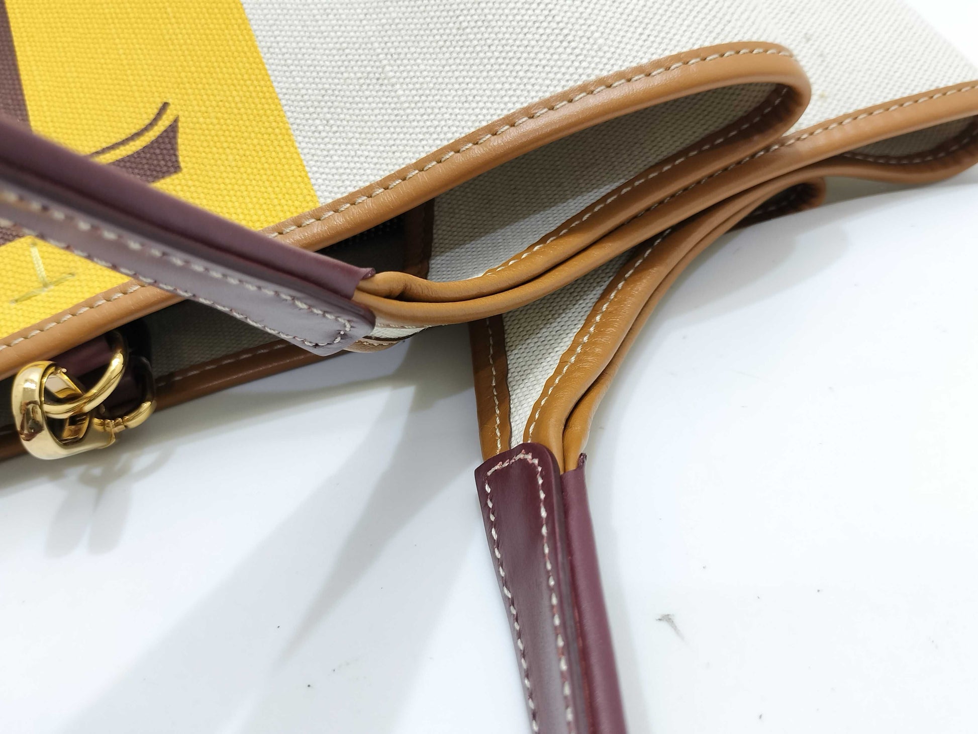 TODS Tod's Two-Tone Lion Tote Bag