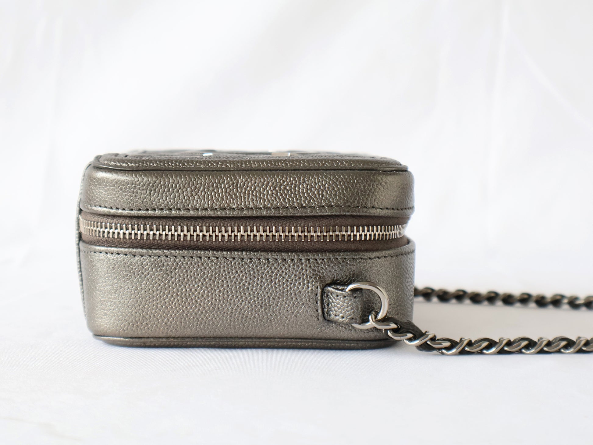 CHANEL CC Filigree Caviar Leather Chain Shoulder Bag, Silver, Seal, No. 26