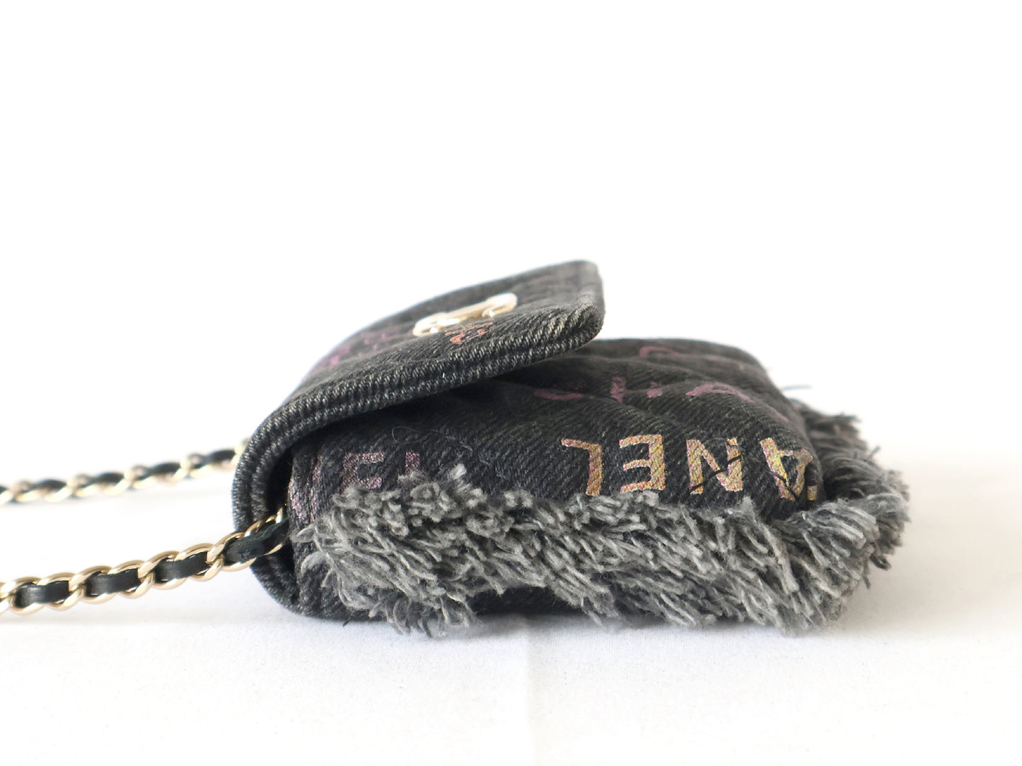 CHANEL Seal 31 Series Denim Matelasse Chain Shoulder Bag Black