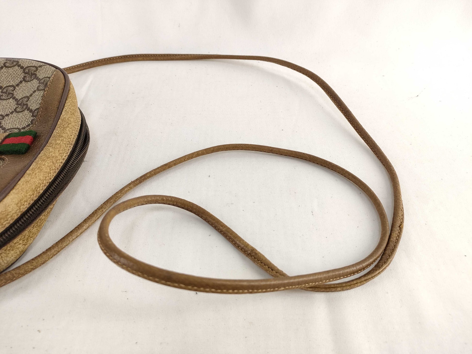 GUCCI Sherry Line Shoulder Bag