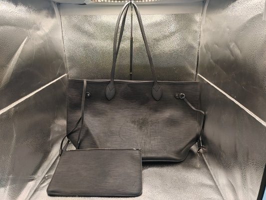 LOUIS VUITTON Epi Neverfull MM M40932 FL1153 Noir Tote Bag with Pouch