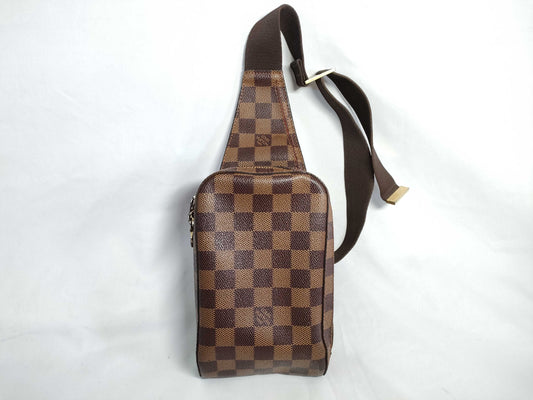 LOUIS VUITTON Damier Louis Vuitton Geronimos Damier Shoulder Bag