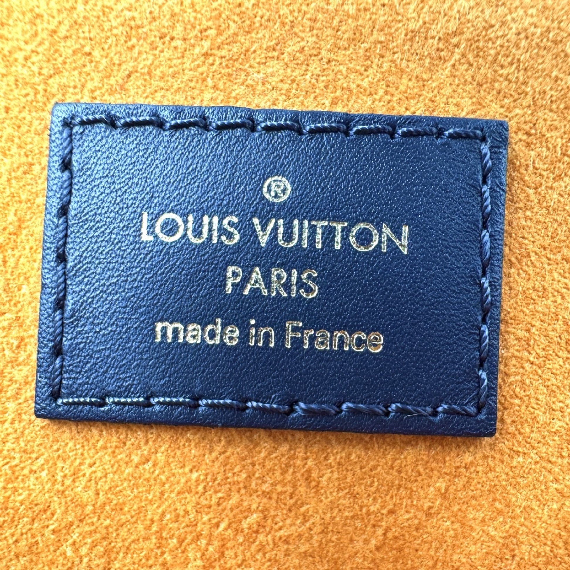 LOUIS VUITTON Monogram Beauvre MM Shoulder Bag