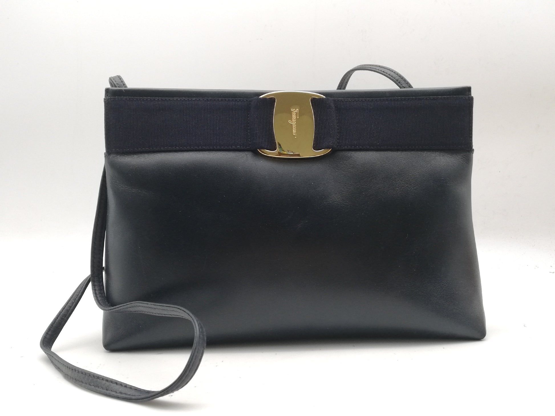 Salvatore Ferragamo Vara Leather Shoulder Bag