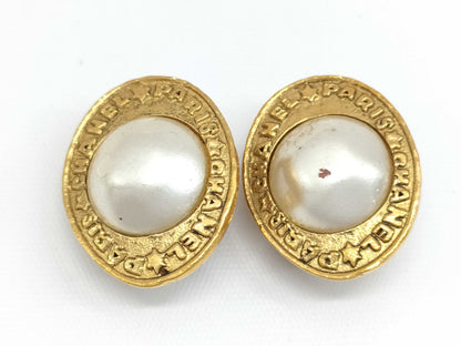 CHANEL Faux Pearl Round 28 Earrings