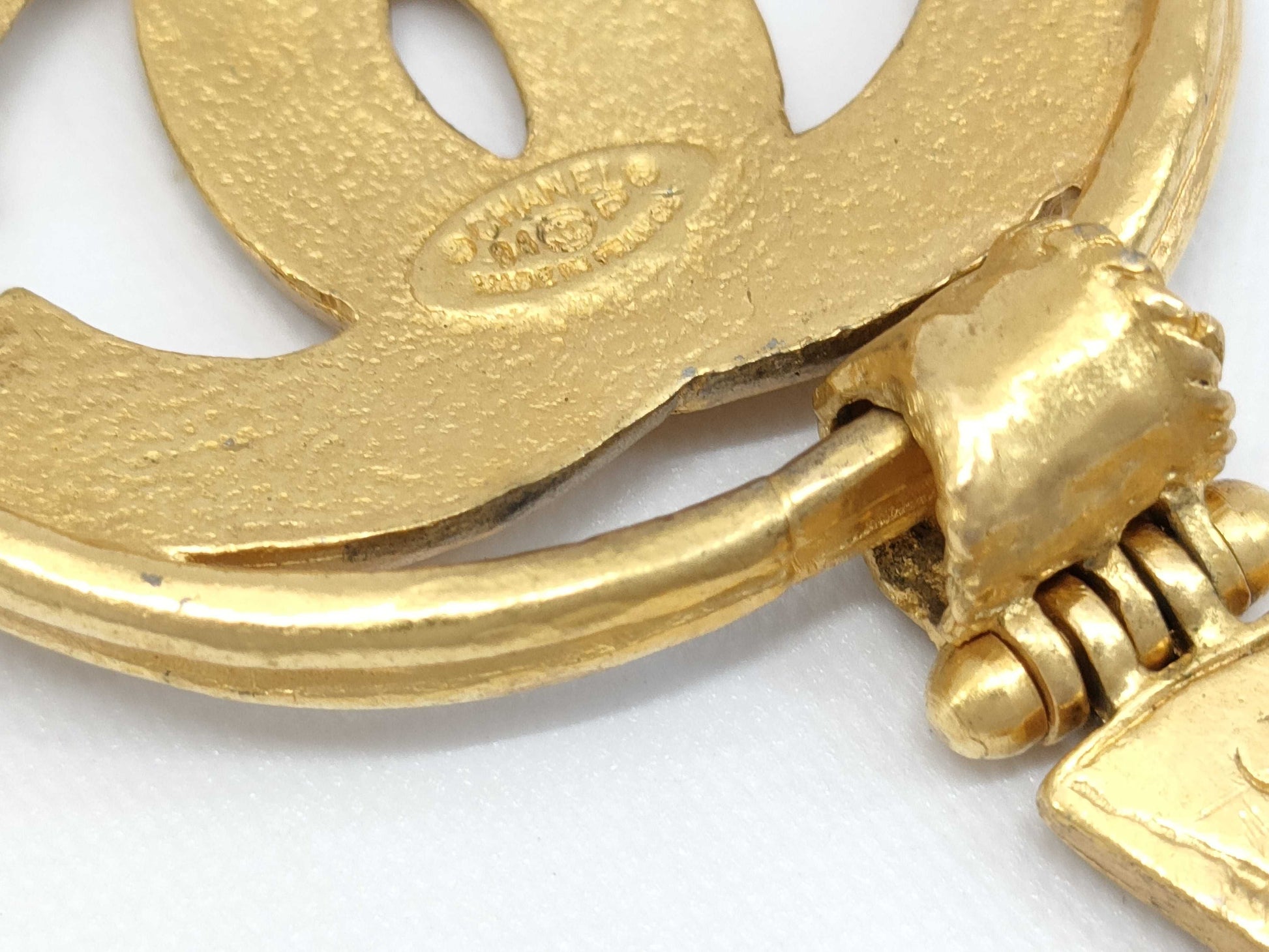 CHANEL Chanel Swing 94P Brooch