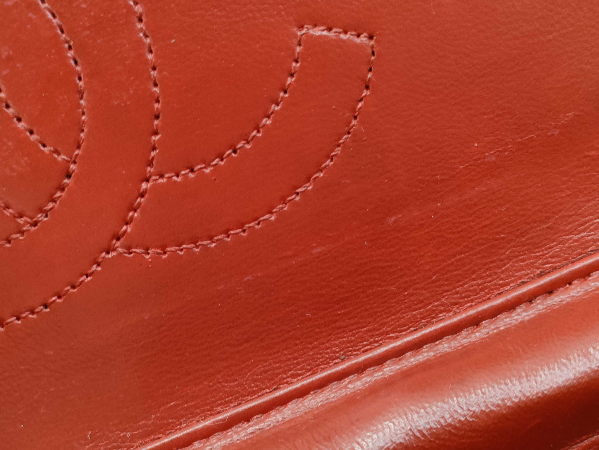 CHANEL Matelasse Lambskin Chain Shoulder Bag