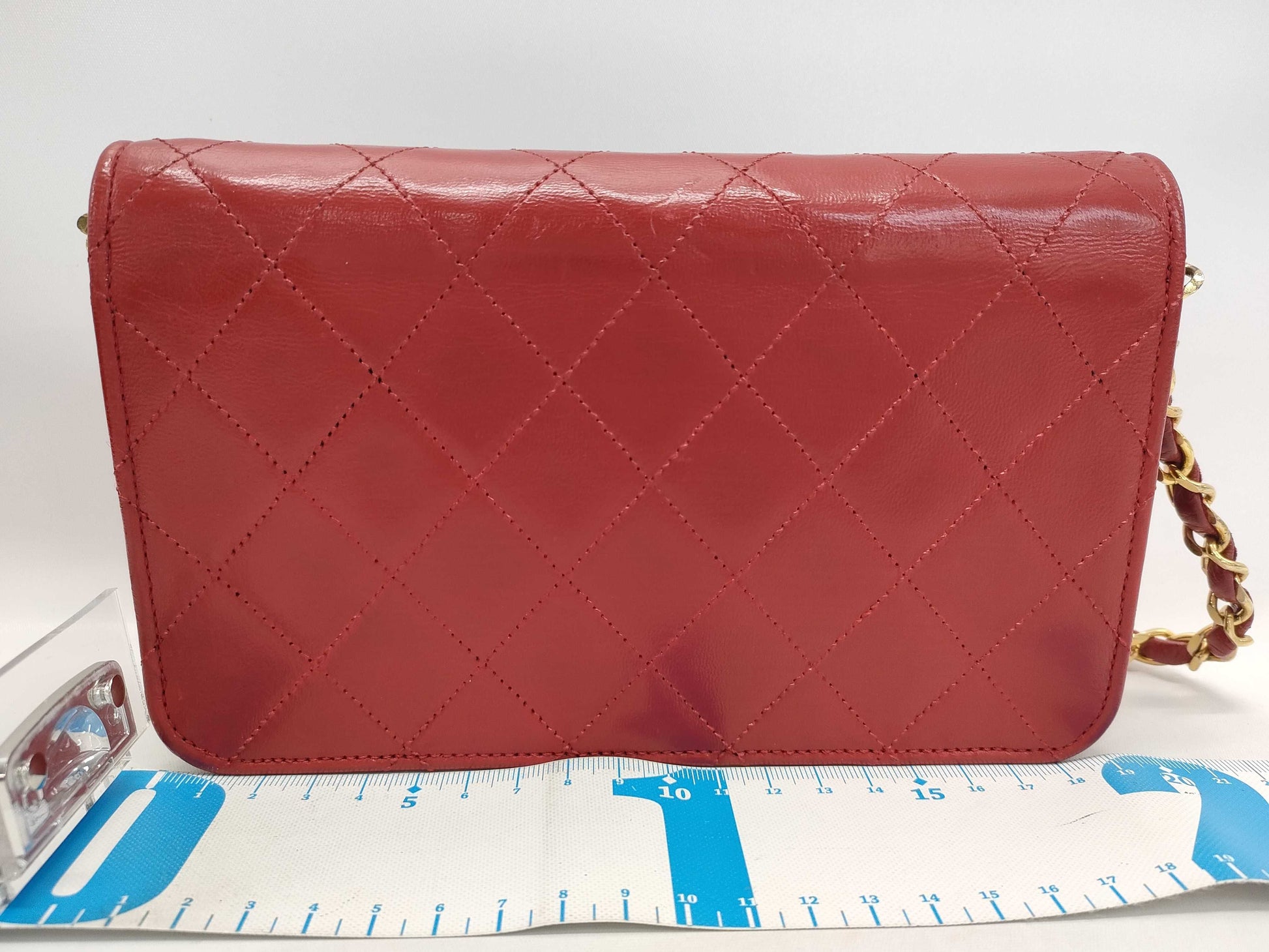 CHANEL Matelasse Lambskin Chain Shoulder Bag