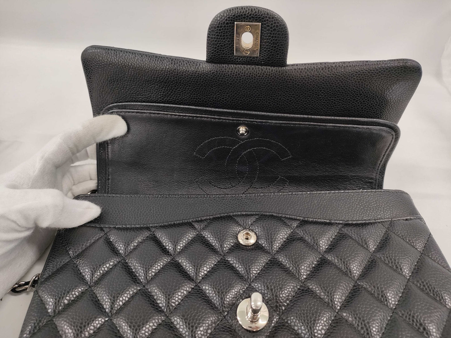 CHANEL Caviar Skin CF 25 Shoulder Bag