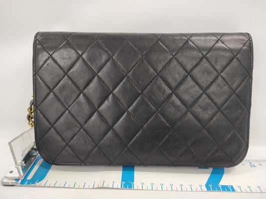 CHANEL Chain Black Matelasse Lamb Shoulder Bag