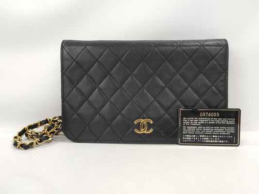 CHANEL Chain Black Matelasse Lamb Shoulder Bag