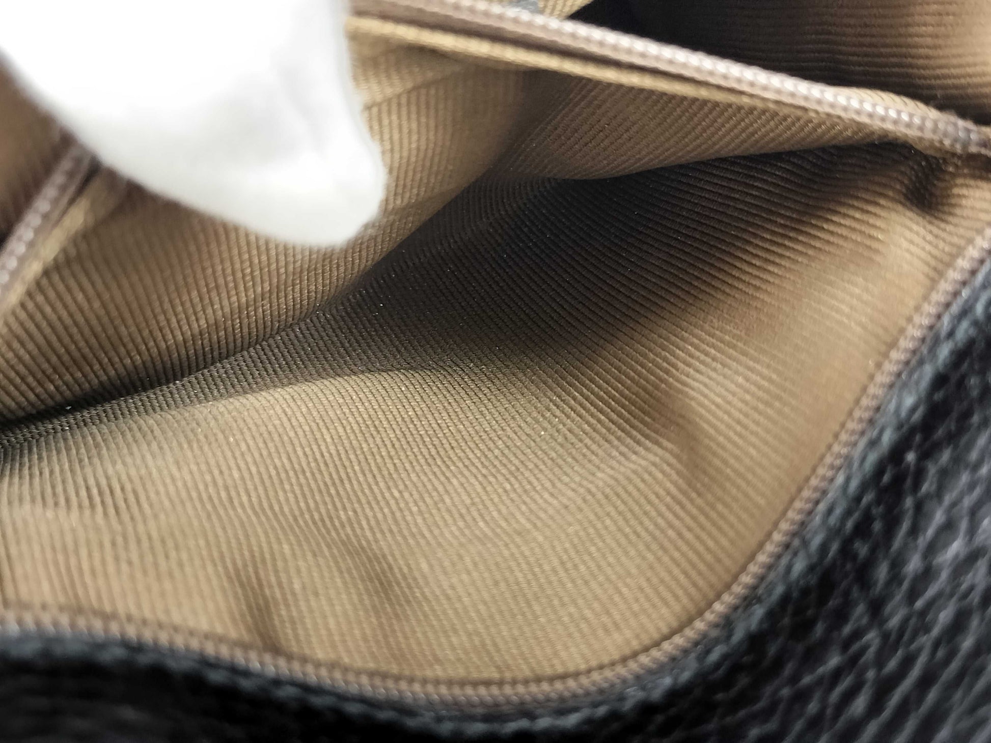 COACH shoulder bag in black leather