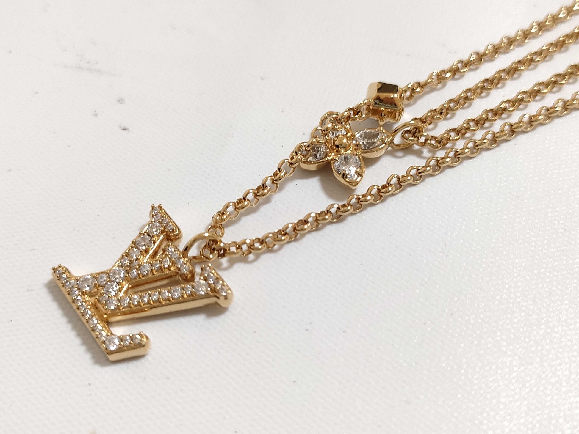 LOUIS VUITTON M01845 Ladies LV Rhinestone Monogram Flower Necklace