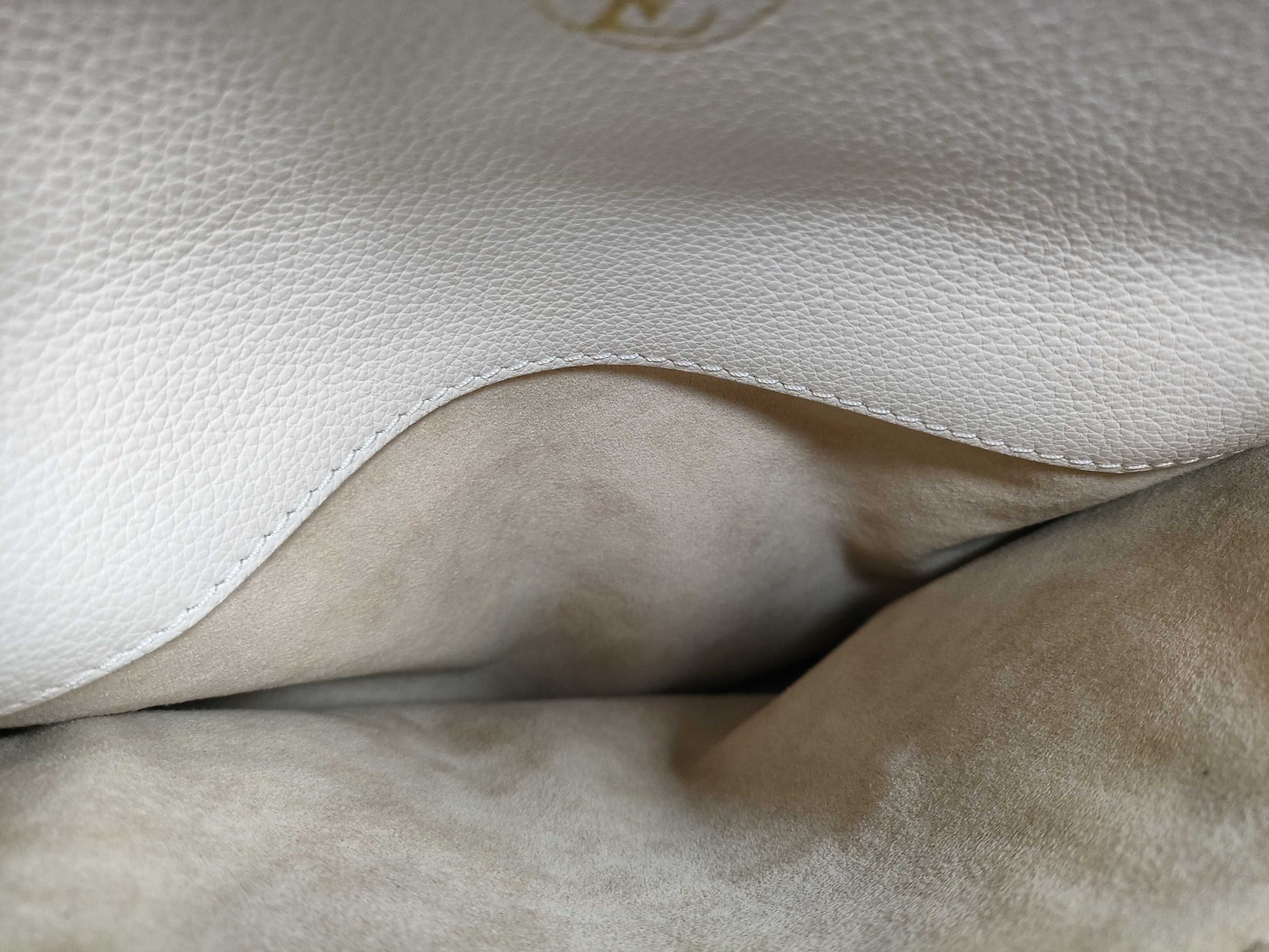 LOUIS VUITTON RFID Verified, Serial Unverifiable. Louis Vuitton On My Side MM Galle 2-Way Handbag/Shoulder Bag M53825.