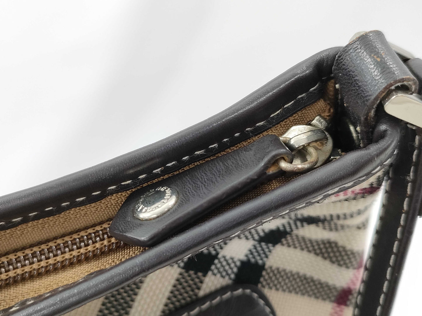 BURBERRY Nova Check Shoulder Bag